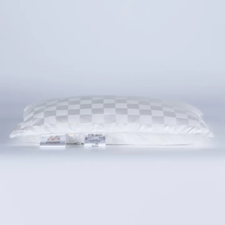 GRASS BABY BUTTERFLY 40x60 Подушка детская шелковая низкая G-BBK-213/215-P