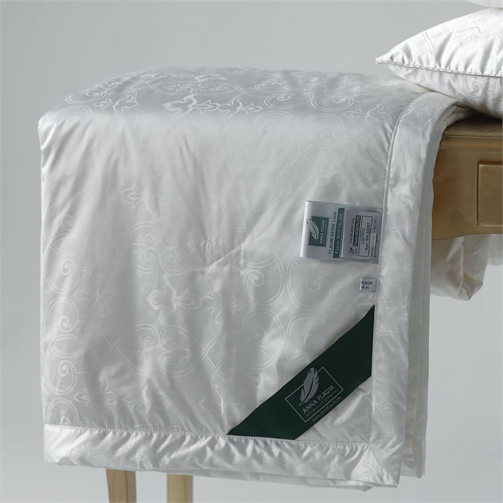 FLAUM NOSTALGIE 150х200 500 г Одеяло шелковое легкое SN-22157