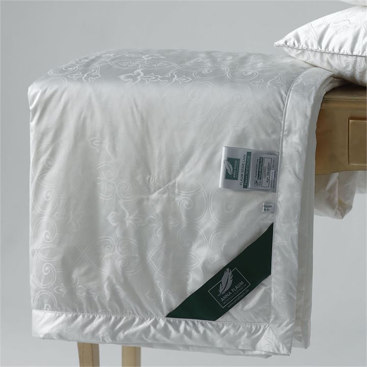 FLAUM NOSTALGIE 200х220 750 г Одеяло шелковое легкое SN-22207