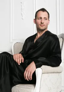 BLACK PREMIUM / ЧЕРНЫЙ ПРЕМИУМ L (48-50) Мужской шелковый халат, 100% Mulberry MRBL200L
